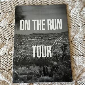 Beyonce Jay Z On The Run Tour Official Merchandise Large Tour Photo Book 2014